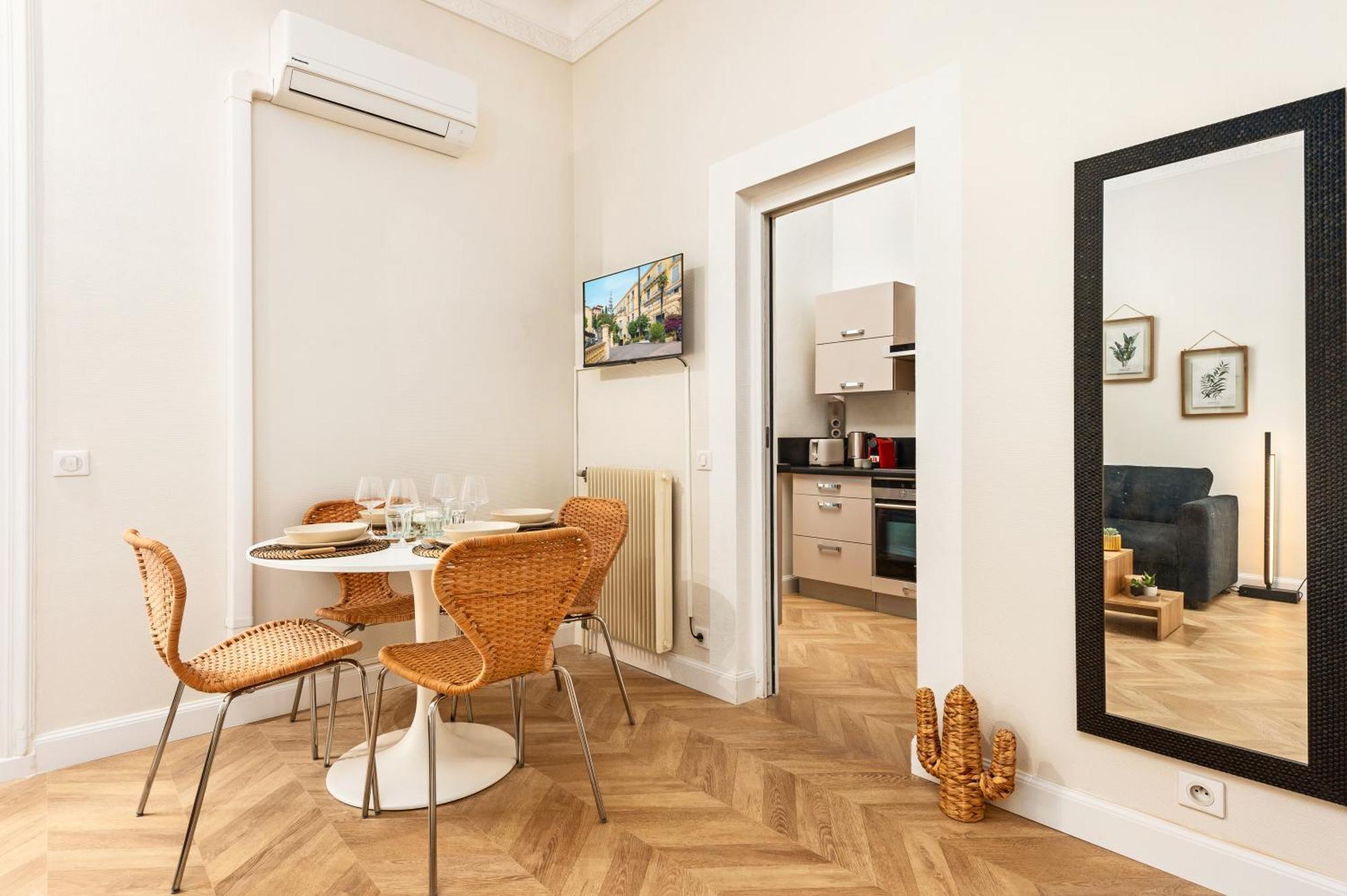 Апартаменти Mont Fleuri- Somptueux 2 Pieces - Parking - Мантон Екстер'єр фото